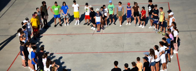 Dios derrama en nosotros su amor y su gracia que nos hace capaces de amar