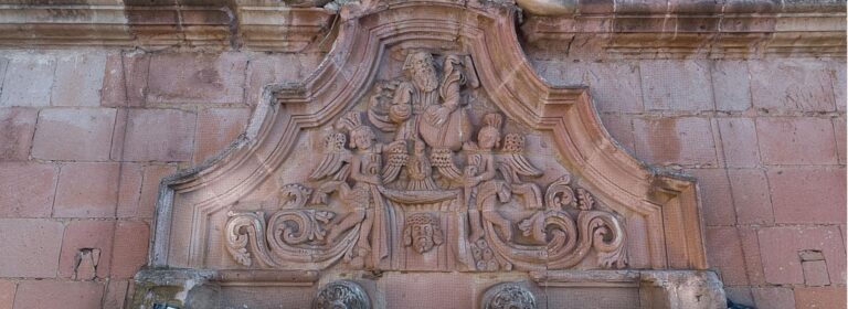 El Dios Trinidad es comunión de amor, y la familia es su reflejo viviente