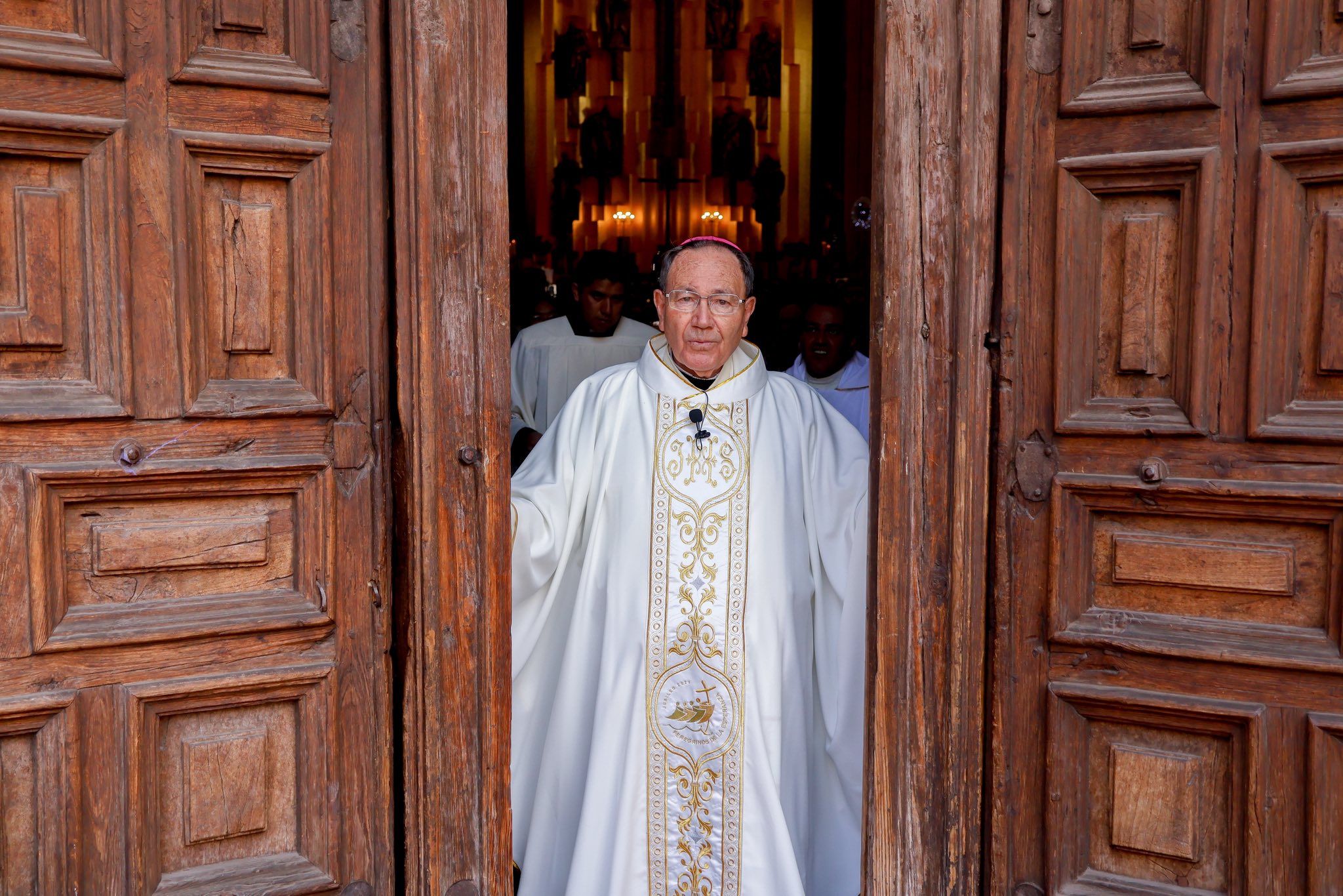 Mons. Sigifredo, puerta santa
